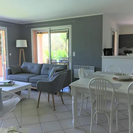 Villa Charming 800 M From A Fine Sandy Beach *
